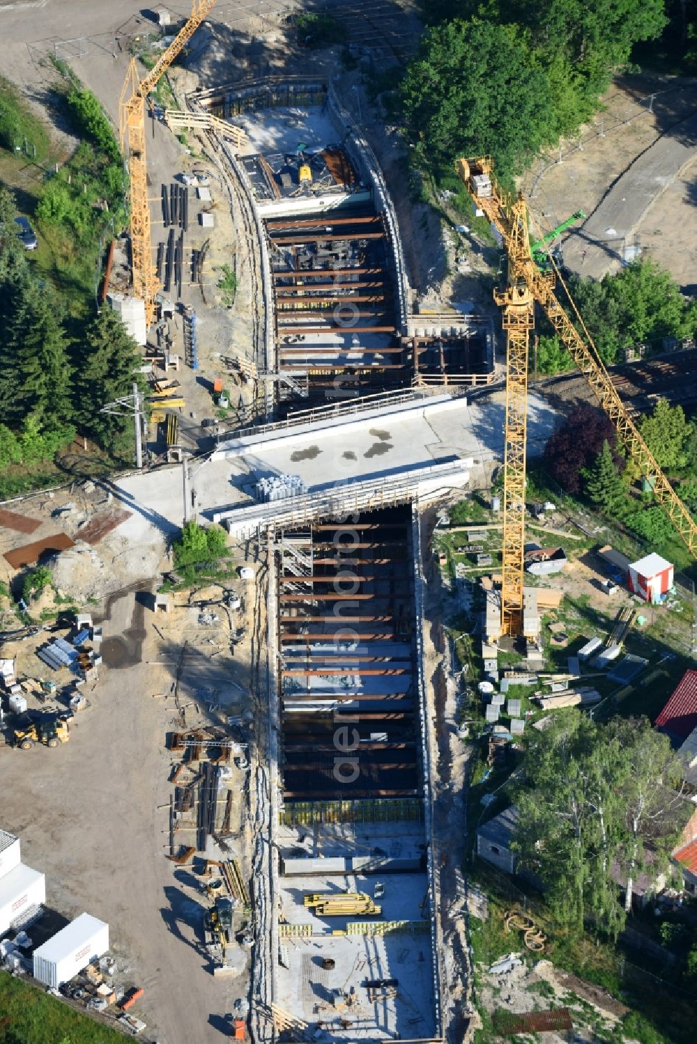 Walddrehna from the bird's eye view: Construction site with tunnel guide for the route of Walddrehna Lindenstrasse in Walddrehna in the state Brandenburg, Germany