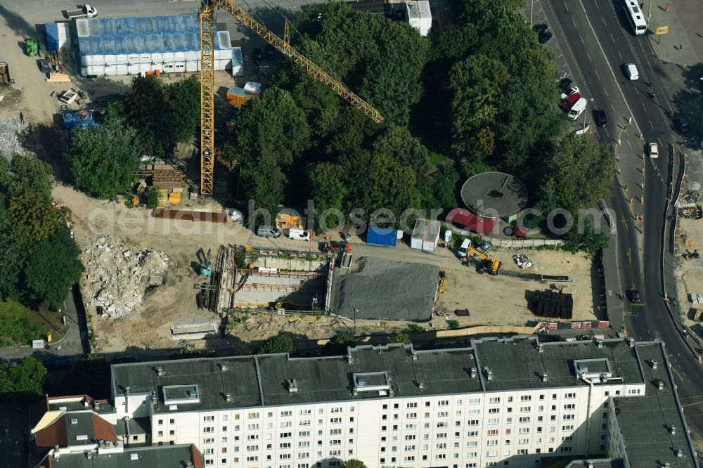 Berlin from the bird's eye view: Construction site with tunnel guide for the extension of underground line of the U5 at Rathausstrasse at the Marx-Engels-Forum in Berlin