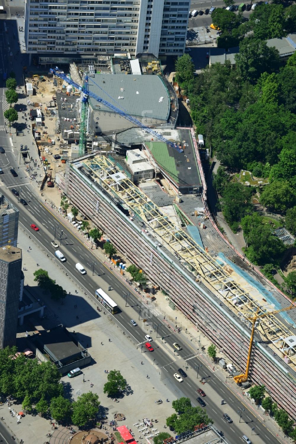 Berlin from above - View at the conversion and expansion construction site of the architectural ensemble Bikinihaus in the Budapester street in the district Charlottenburg in Berlin