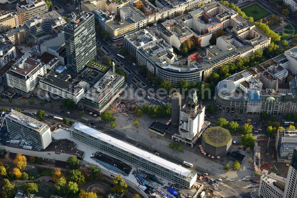 Aerial image Berlin - View at the conversion and expansion construction site of the architectural ensemble Bikinihaus in the Budapester street in the district Charlottenburg in Berlin