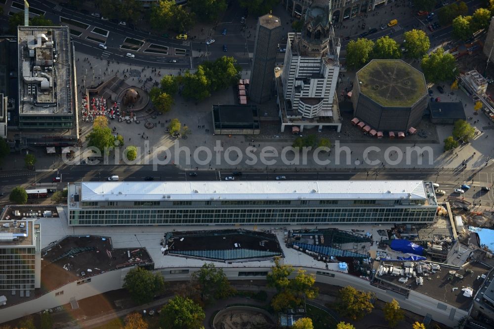 Aerial photograph Berlin - View at the conversion and expansion construction site of the architectural ensemble Bikinihaus in the Budapester street in the district Charlottenburg in Berlin