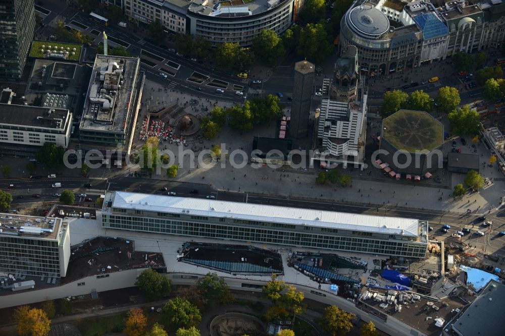 Berlin from above - View at the conversion and expansion construction site of the architectural ensemble Bikinihaus in the Budapester street in the district Charlottenburg in Berlin