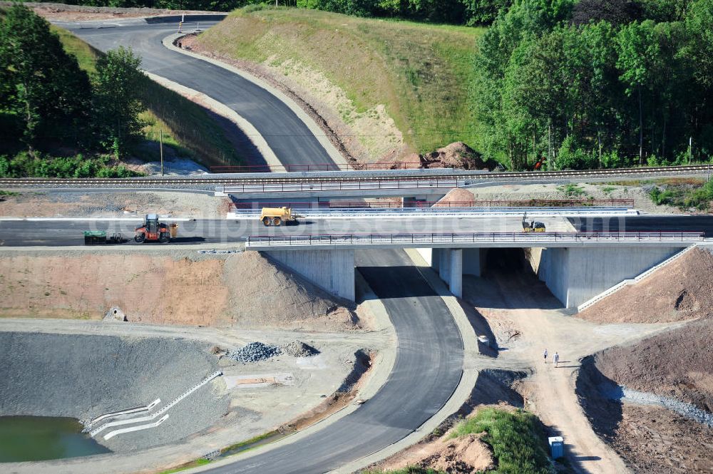 Uslar from the bird's eye view: Baustelle der neuen Umgehungsstraße / Bundesstraße B241 mit neuen Brückenbauwerken / Talbrücke Volpriehausen nahe Uslar in Niedersachsen. Ein Projekt der EUROVIA. Construction site of the new circuitous road B241 with new bidges / viaduct Volpriehausen in the near of Uslar in Lower Saxony.