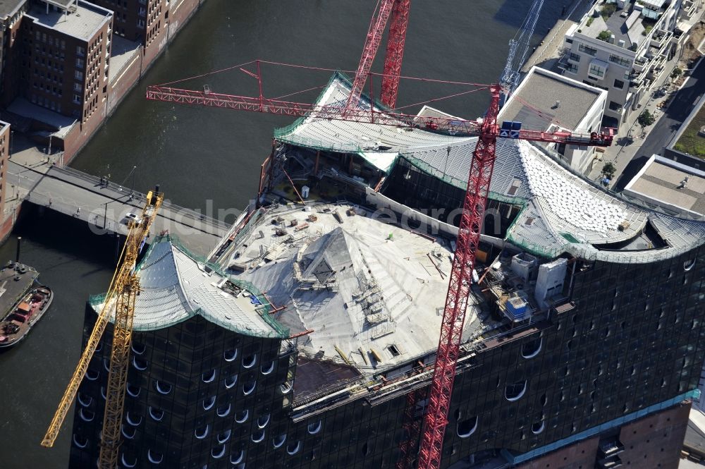 Hamburg from the bird's eye view: View the construction site of the Elbe Philharmonic Hall Hamburg. The Elbe Philharmonic Hall Hamburg ist built on the port city of Hamburg