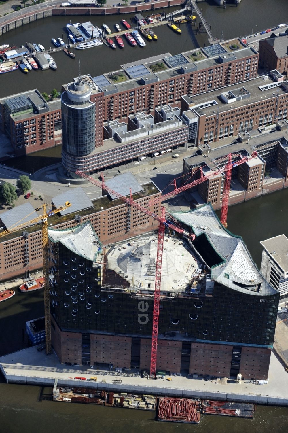 Hamburg from above - View the construction site of the Elbe Philharmonic Hall Hamburg. The Elbe Philharmonic Hall Hamburg ist built on the port city of Hamburg