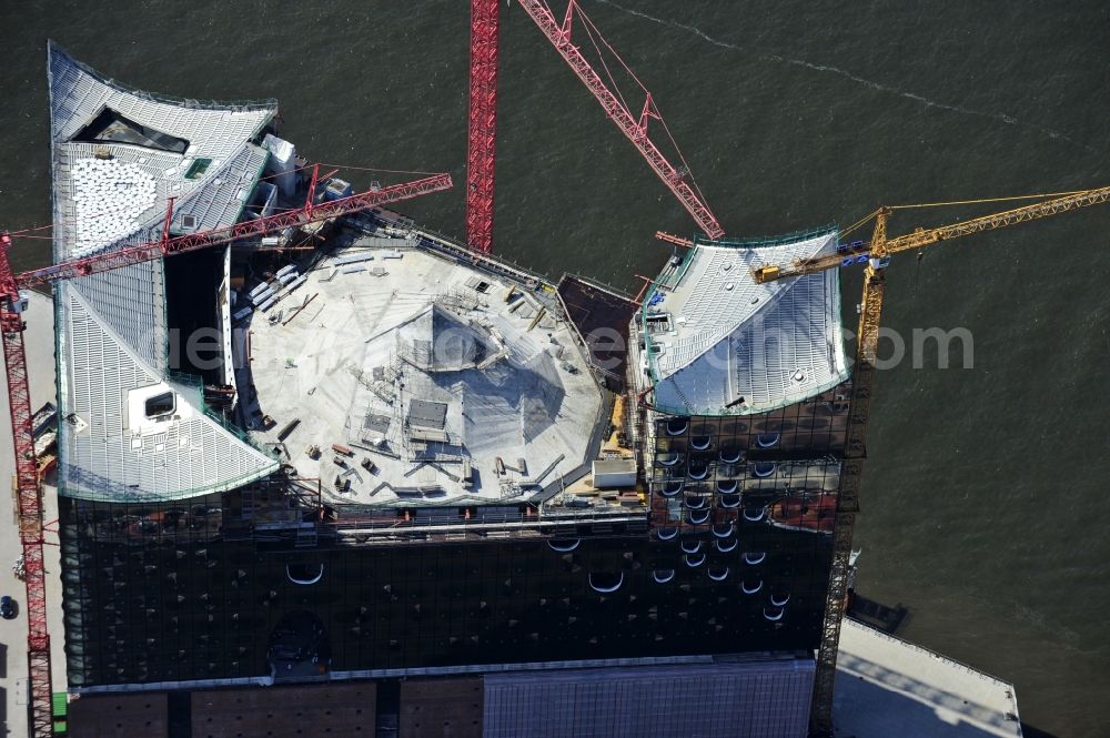 Aerial photograph Hamburg - View the construction site of the Elbe Philharmonic Hall Hamburg. The Elbe Philharmonic Hall Hamburg ist built on the port city of Hamburg