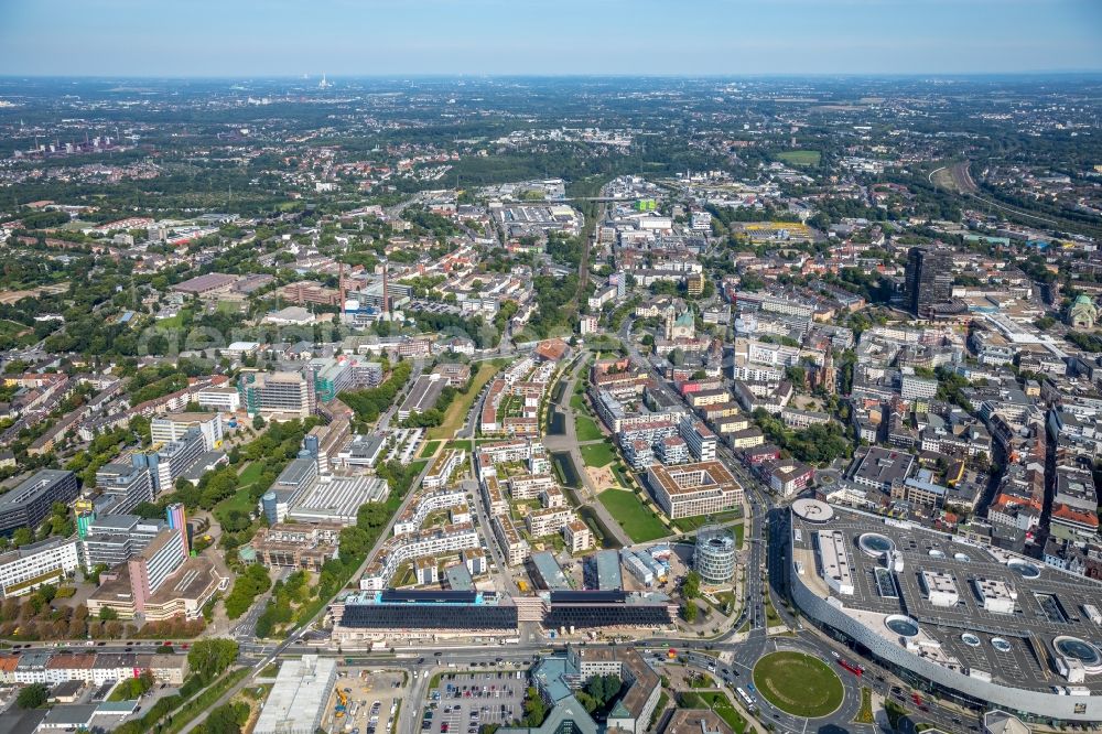 Aerial photograph Essen - Construction site for the office building of Funke Media Group on Berliner Platz in Essen in the state of North Rhine-Westphalia. Executing construction company is Hochtief Aktiengesellschaft