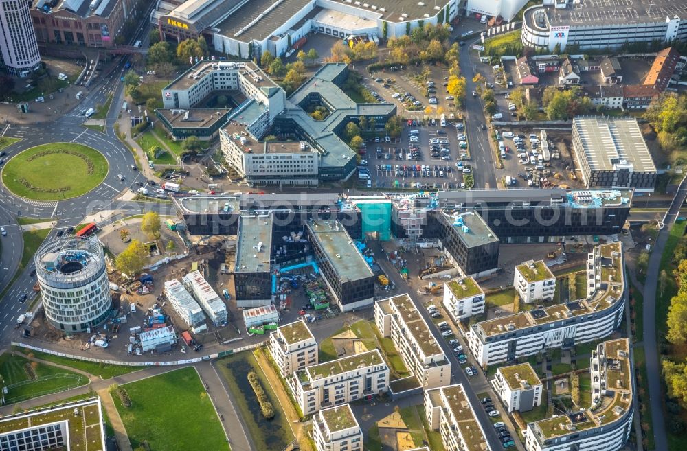 Essen from the bird's eye view: Construction site for the office building of Funke Media Group on Berliner Platz in Essen in the state of North Rhine-Westphalia. Executing construction company is Hochtief Aktiengesellschaft