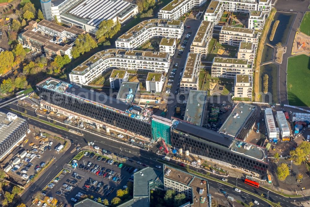 Aerial image Essen - Construction site for the office building of Funke Media Group on Berliner Platz in Essen in the state of North Rhine-Westphalia. Executing construction company is Hochtief Aktiengesellschaft