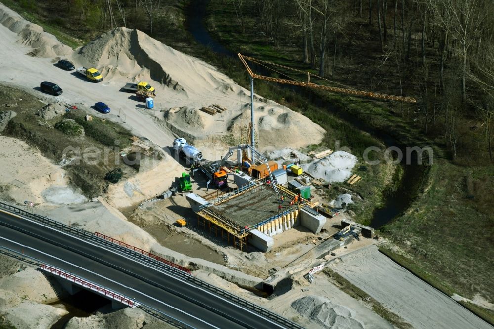 Aerial photograph Leegebruch - Construction to extend the traffic flow at the intersection- motorway A 10 - A110 a?? Kreuz Oranienburg a?? in Leegebruch in the state Brandenburg, Germany