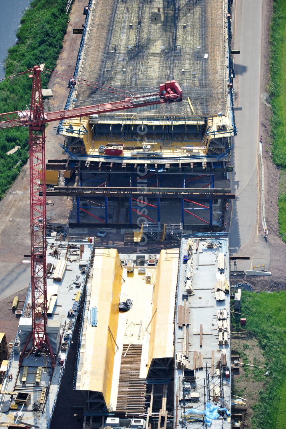 Rattmannsdorf from the bird's eye view: Construction site of viaduct of the railway bridge structure to route the railway tracks in Rattmannsdorf in the state Saxony-Anhalt, Germany