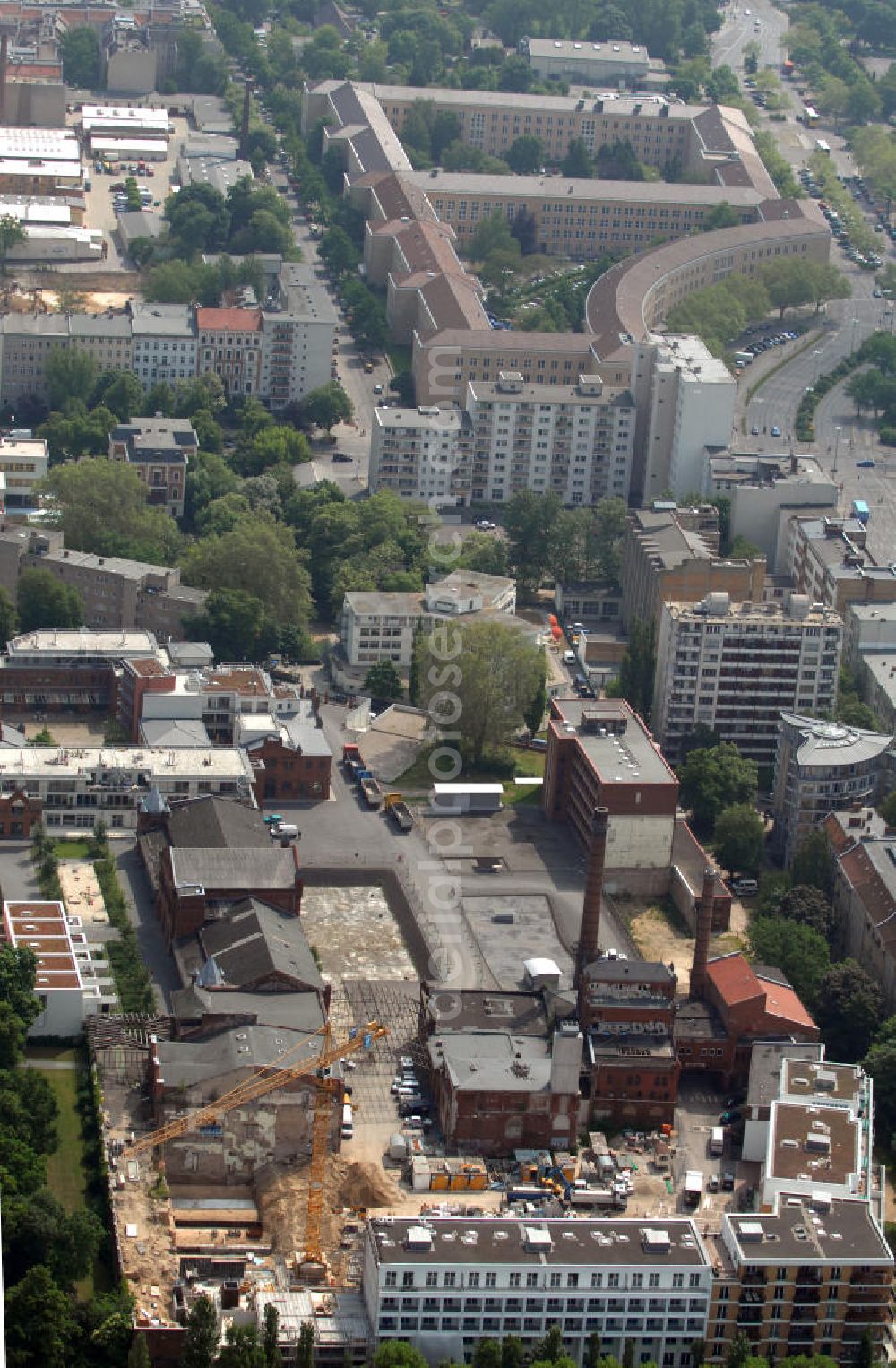 Berlin from the bird's eye view: Blick auf das Wohngebiet Viktoria Quartier am Viktoria Park in Berlin- Kreuzberg. Der Wohn- und Geschäftshausbau an der Methfesselstraße (ehem. Schultheiß-Brauerei) am Kreuzberg in Berlin-Kreuzberg erfolgte u.a. durch die Baywobau Berlin. View of the Victorian residential district on Victoria Park in Berlin-Kreuzberg.