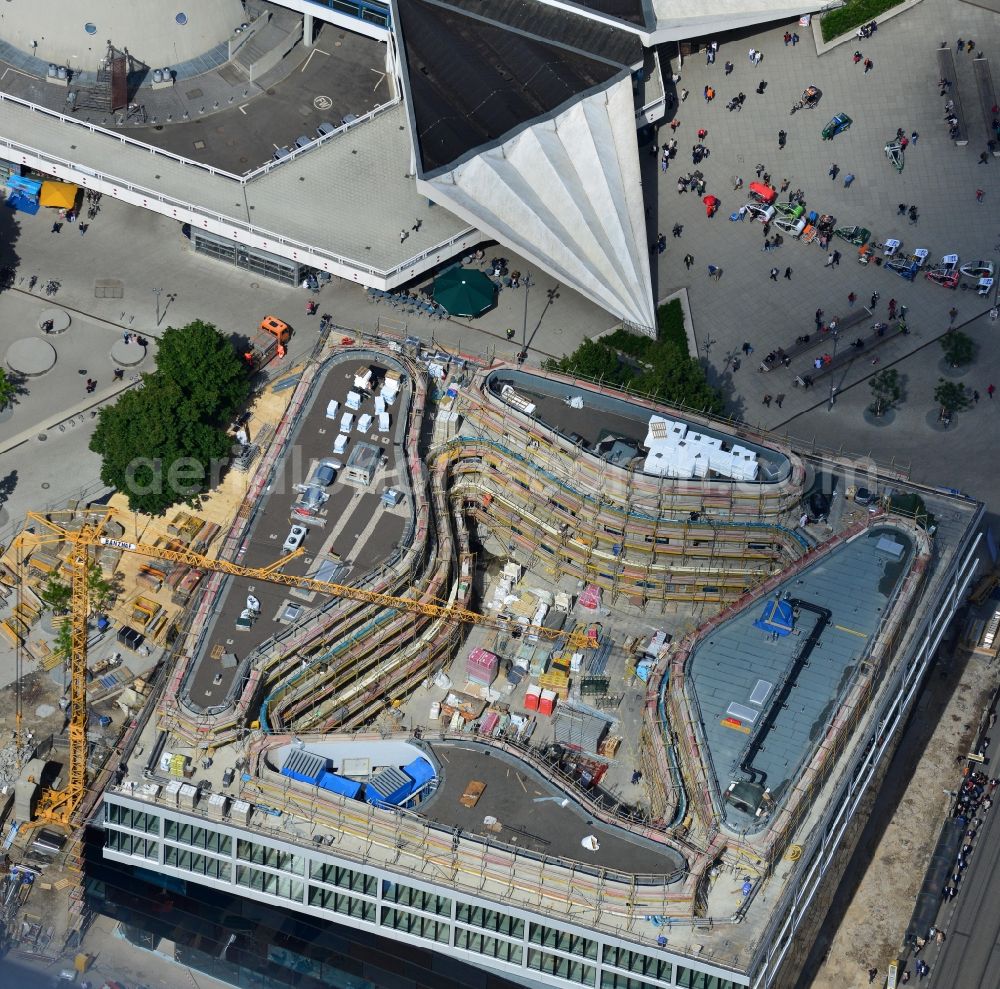 Aerial image Berlin - Construction site residential and commercial building Alea 101 of Redevco Services Deutschland GmbH on regional train station Alexanderplatz in Berlin, Germany