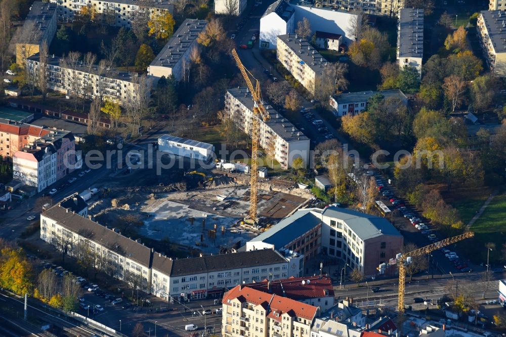 Aerial image Berlin - Residential construction site with multi-family housing development- on the Alte Kaulsdorfer Strasse in the district Koepenick in Berlin, Germany