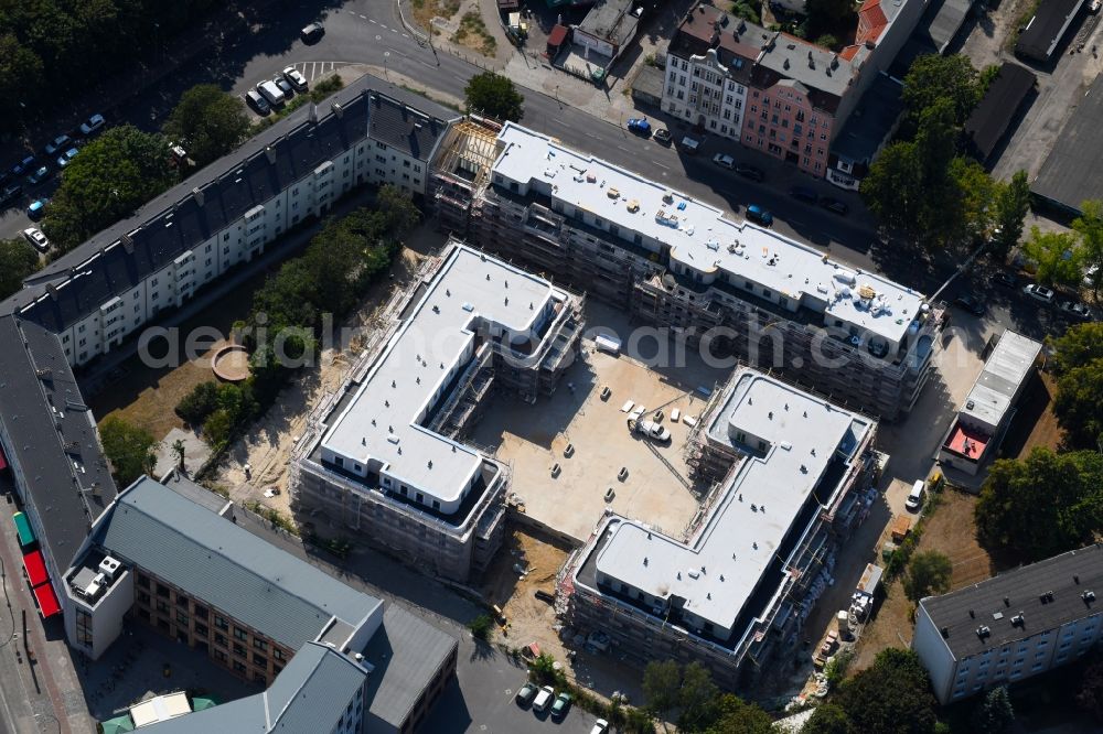 Berlin from the bird's eye view: Residential construction site with multi-family housing development- on the Alte Kaulsdorfer Strasse in the district Koepenick in Berlin, Germany