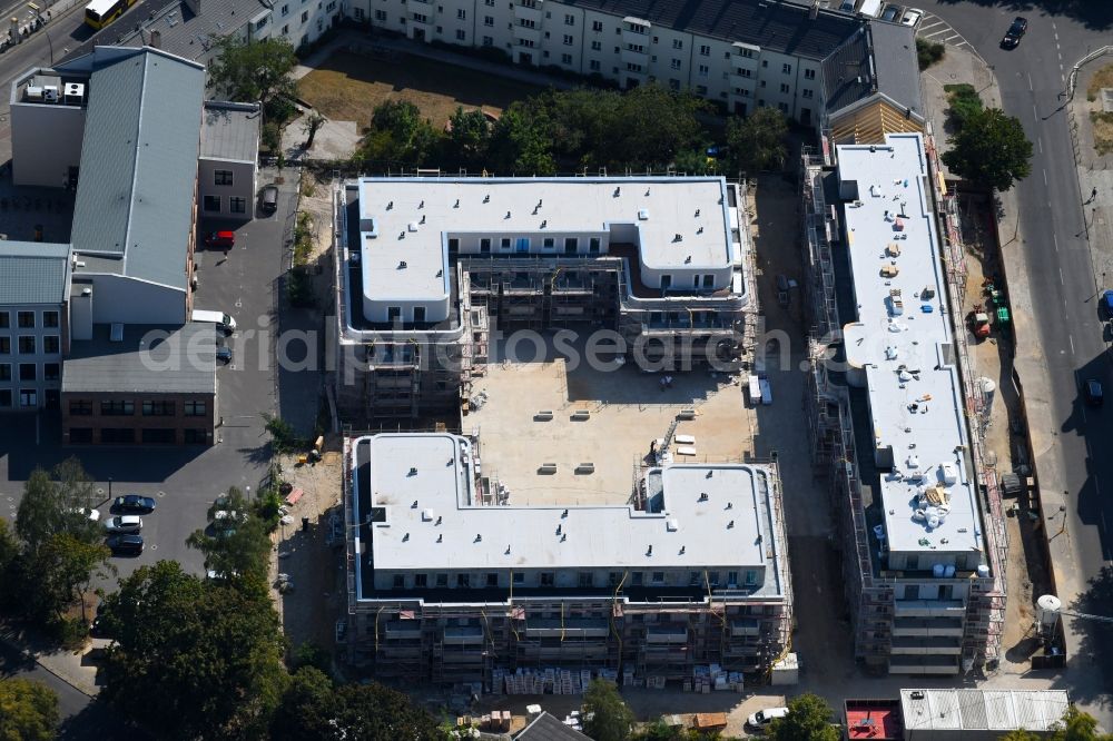 Berlin from the bird's eye view: Residential construction site with multi-family housing development- on the Alte Kaulsdorfer Strasse in the district Koepenick in Berlin, Germany