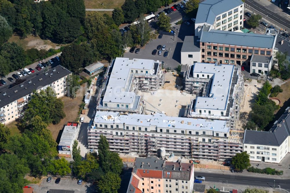 Berlin from above - Residential construction site with multi-family housing development- on the Alte Kaulsdorfer Strasse in the district Koepenick in Berlin, Germany