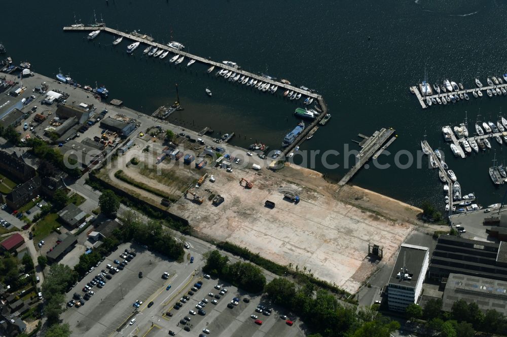 Travemünde from the bird's eye view: Residential construction site with multi-family housing development- on the Auf dem Baggersand in Travemuende in the state Schleswig-Holstein, Germany