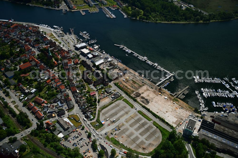 Lübeck from the bird's eye view: Residential construction site with multi-family housing development- on the Auf dem Baggersand in Travemuende in the state Schleswig-Holstein, Germany