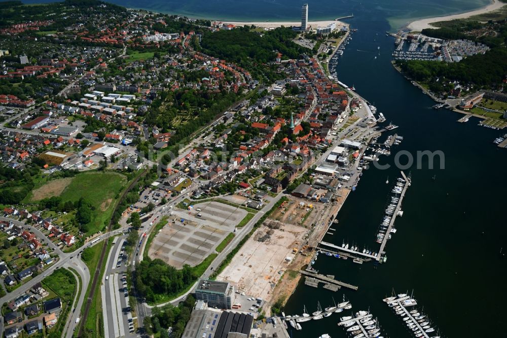 Lübeck from above - Residential construction site with multi-family housing development- on the Auf dem Baggersand in Travemuende in the state Schleswig-Holstein, Germany