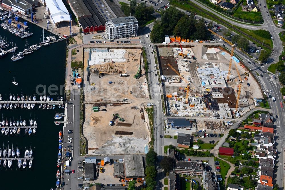 Travemünde from the bird's eye view: Residential construction site with multi-family housing development- on the Auf dem Baggersand in Travemuende in the state Schleswig-Holstein, Germany