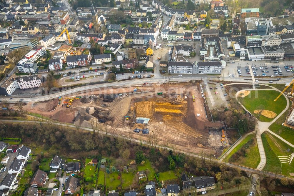 Heiligenhaus from the bird's eye view: Residential construction site with multi-family housing development- on the on Hefelmannpark along the Kettwiger Strasse in Heiligenhaus in the state North Rhine-Westphalia, Germany