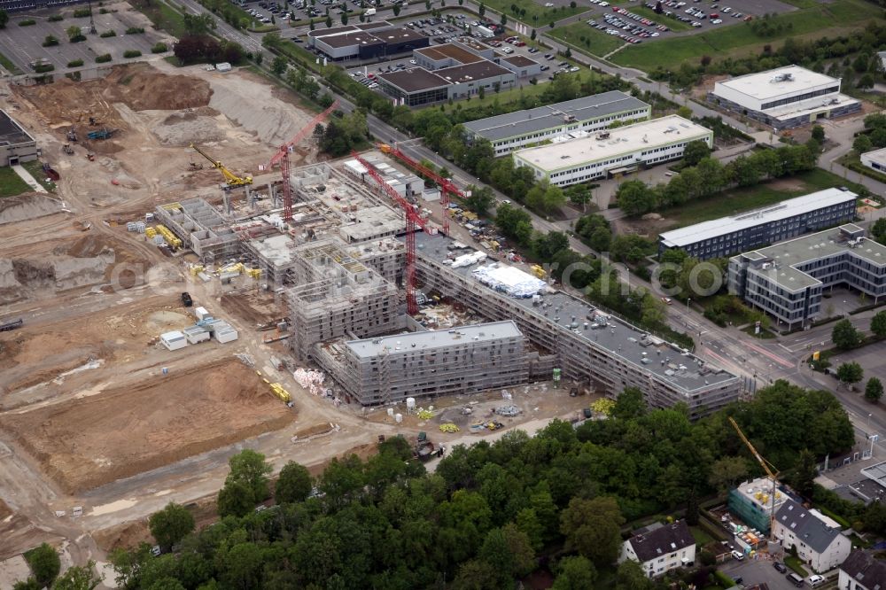 Aerial photograph Mainz - Residential construction site with multi-family housing development- on the Heiligkreuz-Viertel in the district Weisenau in Mainz in the state Rhineland-Palatinate, Germany