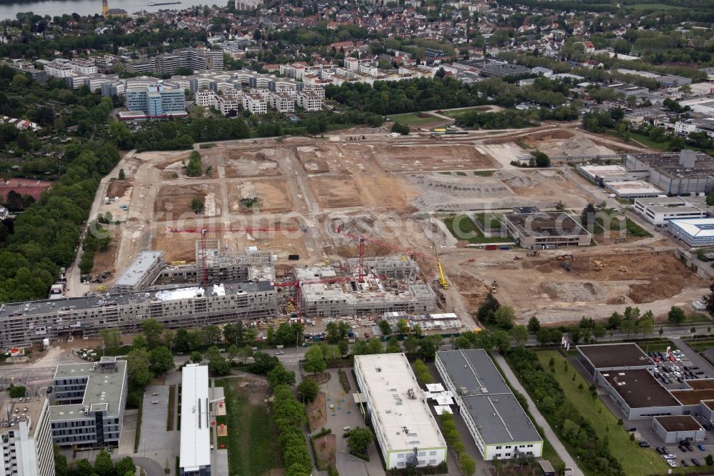 Aerial photograph Mainz - Residential construction site with multi-family housing development- on the Heiligkreuz-Viertel in the district Weisenau in Mainz in the state Rhineland-Palatinate, Germany