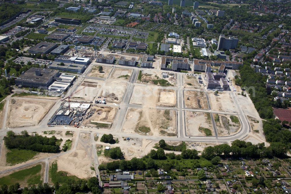 Mainz from above - Residential construction site with multi-family housing development- on the Heiligkreuz-Viertel in the district Weisenau in Mainz in the state Rhineland-Palatinate, Germany