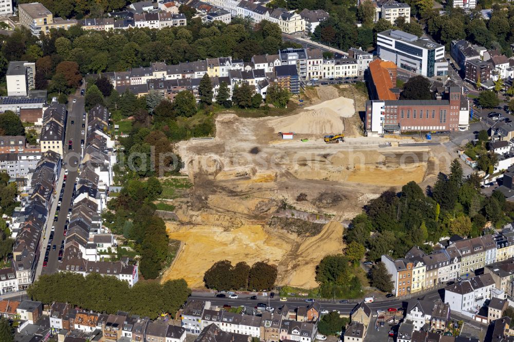 Aerial image Mönchengladbach - Residential construction site with multi-family housing development- Maria-Hilf-Terrassen on street Sandradstrasse in the district Gladbach in Moenchengladbach in the state North Rhine-Westphalia, Germany