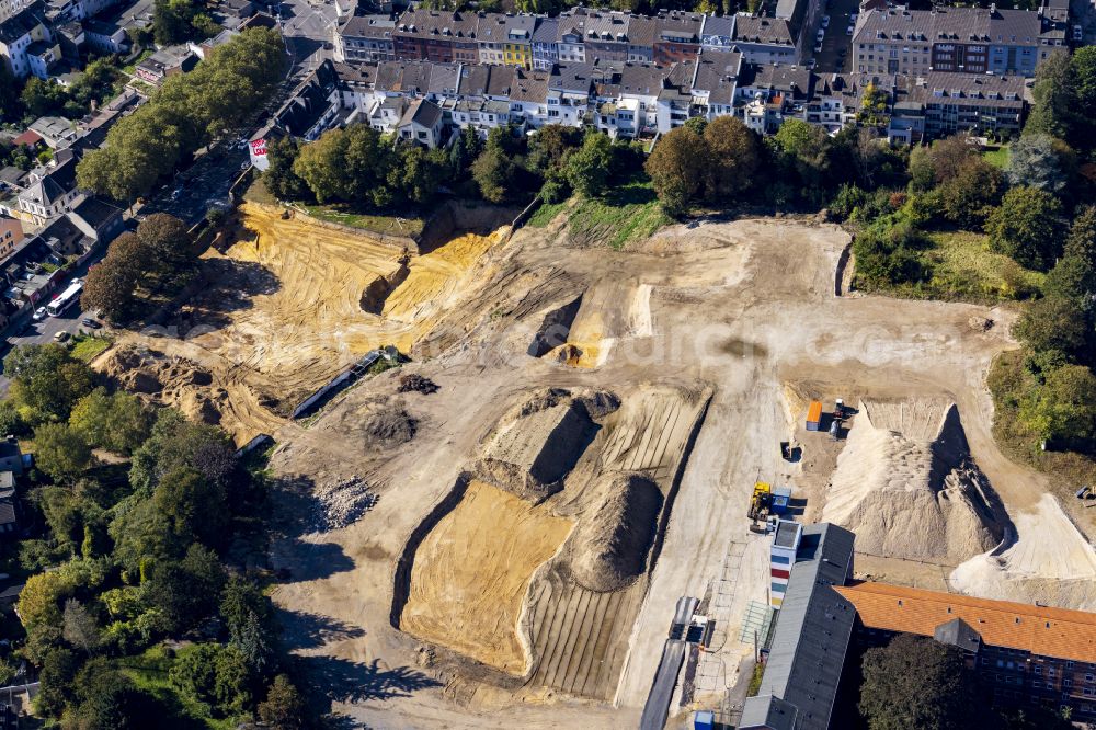 Aerial photograph Mönchengladbach - Residential construction site with multi-family housing development- Maria-Hilf-Terrassen on street Sandradstrasse in the district Gladbach in Moenchengladbach in the state North Rhine-Westphalia, Germany