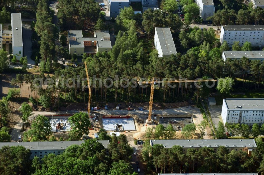 Aerial image Potsdam - Residential construction site with multi-family housing development- on the Am Moosfenn in the district Waldstadt in Potsdam in the state Brandenburg, Germany