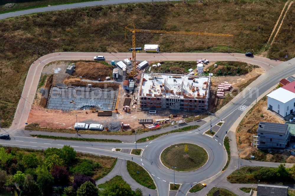 Schweinfurt from the bird's eye view: Residential construction site with multi-family housing development- on the on Wilhelm-Busch-Strasse in the district Bellevue in Schweinfurt in the state Bavaria, Germany