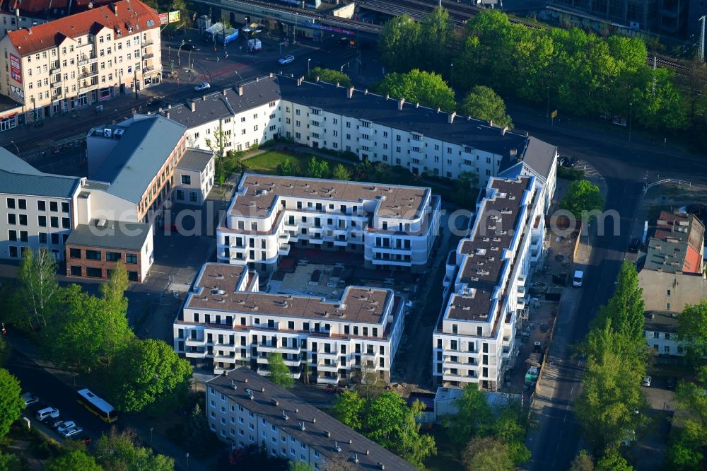 Aerial image Berlin - Residential construction site with multi-family housing development- on the Alte Kaulsdorfer Strasse in the district Koepenick in Berlin, Germany