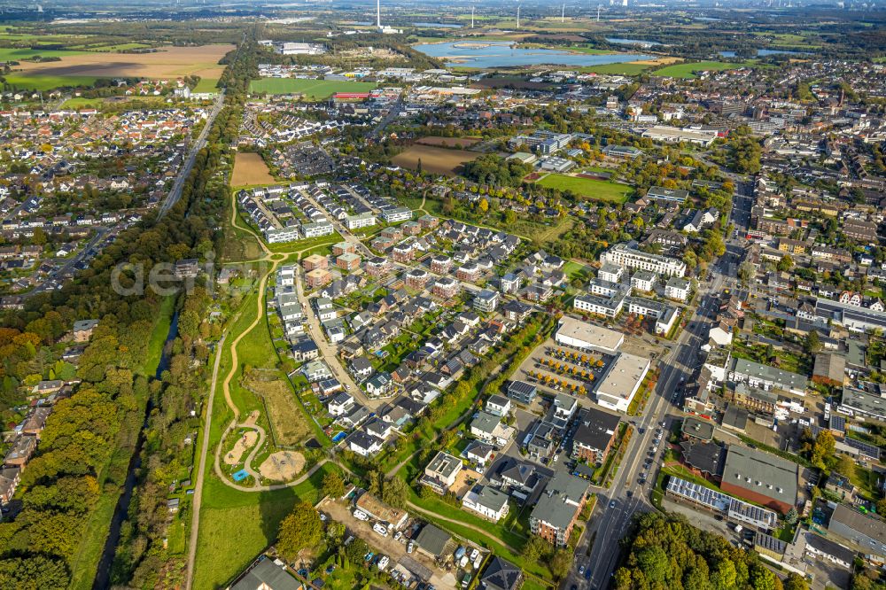 Kamp-Lintfort from the bird's eye view: Residential construction site with multi-family housing development- on the Hardehausen-Strasse - Marienhave-Strasse - Walkenried-Strasse in the district Niersenbruch in Kamp-Lintfort in the state North Rhine-Westphalia, Germany