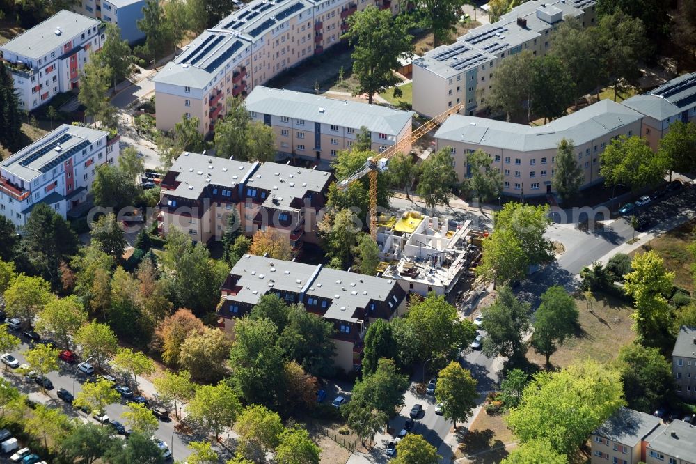 Berlin from the bird's eye view: Residential construction site with multi-family housing development- on the Ostpreussendamm corner Dorstener Strasse in the district Lichterfelde in Berlin, Germany