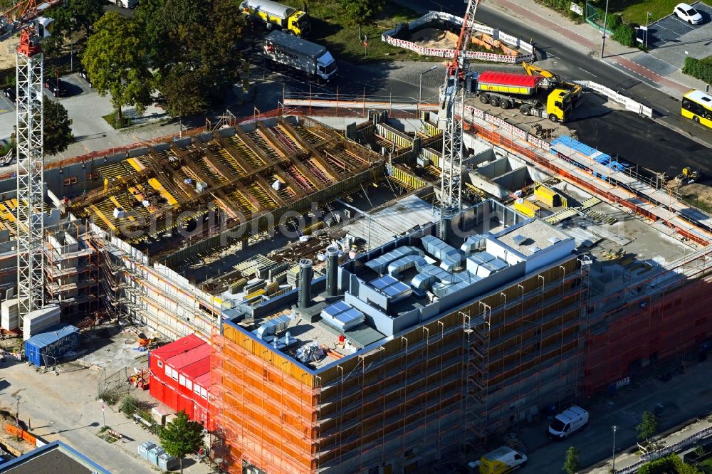 Aerial image Berlin - Residential construction site with multi-family housing development- of the project WATERKANT on Rhenaniastrasse - Dabelowseestrasse - Daumstrasse in Berlin, Germany