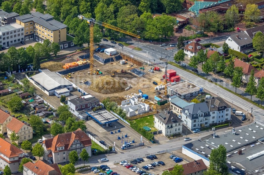 Gladbeck from the bird's eye view: Residential construction site with multi-family housing development- and retirement home of the project SCHOeNES LEBEN Gladbeck on Wilhelmstrasse in Gladbeck at Ruhrgebiet in the state North Rhine-Westphalia, Germany