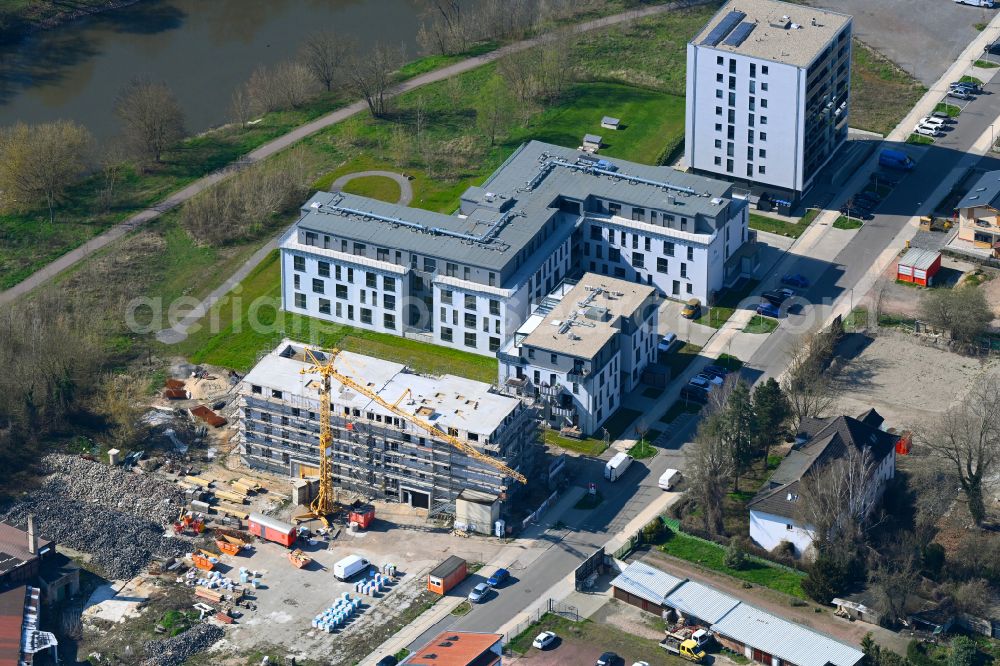 Aerial image Halle (Saale) - Residential construction site with multi-family housing development- on the Sophienhafen in Halle (Saale) in the state Saxony-Anhalt, Germany