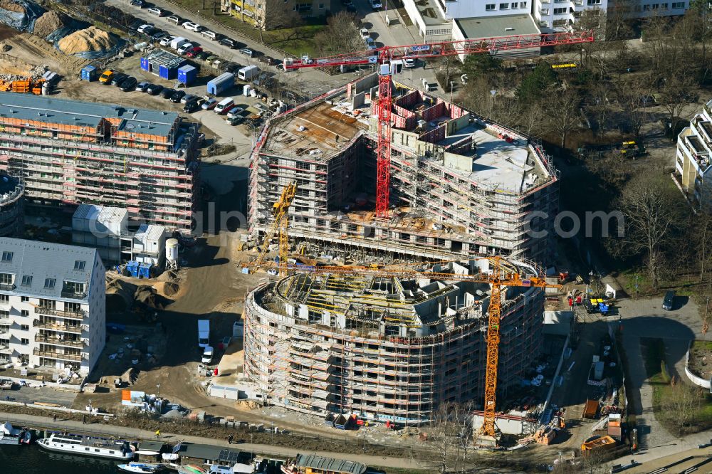 Aerial photograph Berlin - Residential construction site with multi-family housing development - new building Speicherballett on Parkstrasse in the district of Spandau Hakenfelde in Berlin, Germany