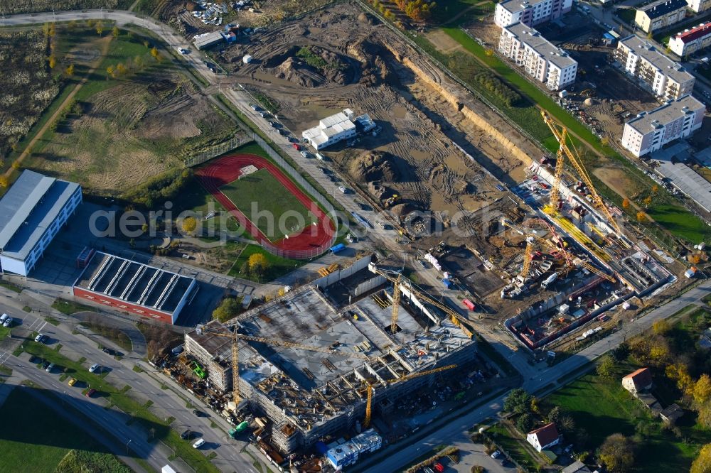 Schönefeld from above - Residential construction site with multi-family housing development- on the Theodor-Fontane-Hoefe on Theodor-Fontane-Strasse corner Rudower Chaussee in the district Neu-Schoenefeld in Schoenefeld in the state Brandenburg, Germany