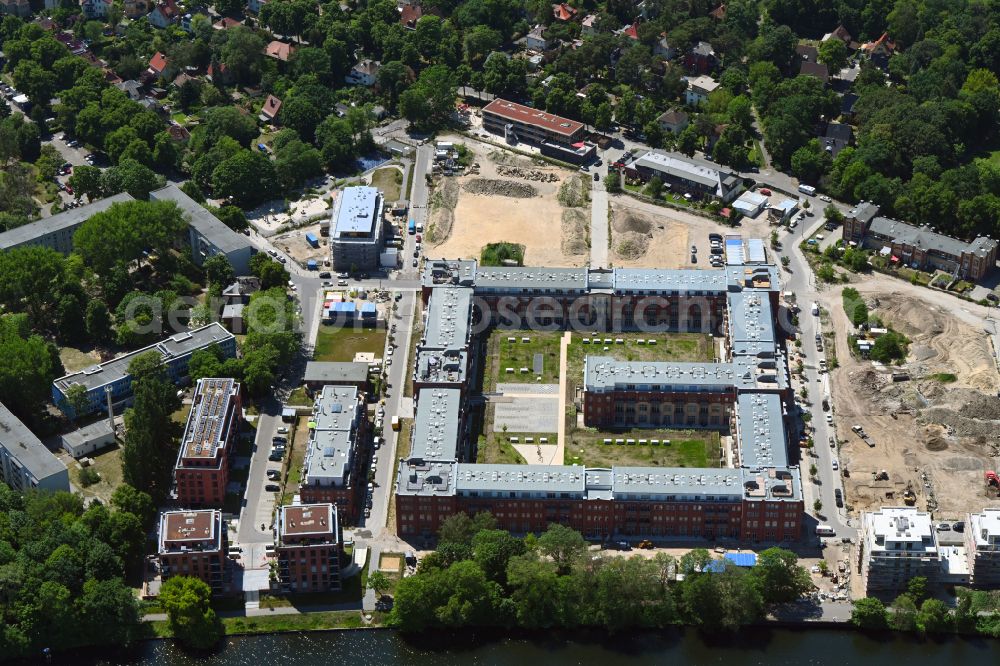 Berlin from above - Residential construction site with multi-family housing development- Wasserstadt Spindlersfeld on street Ottomar-Geschke-Strasse in the district Koepenick in Berlin, Germany