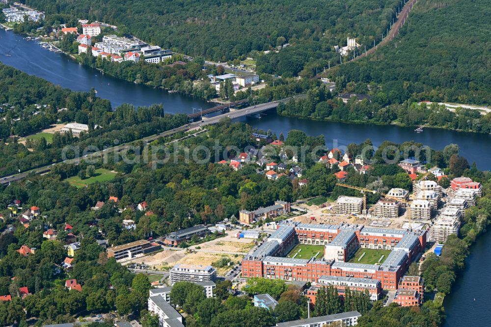 Aerial image Berlin - Residential construction site with multi-family housing development- Wasserstadt Spindlersfeld on street Ottomar-Geschke-Strasse in the district Koepenick in Berlin, Germany