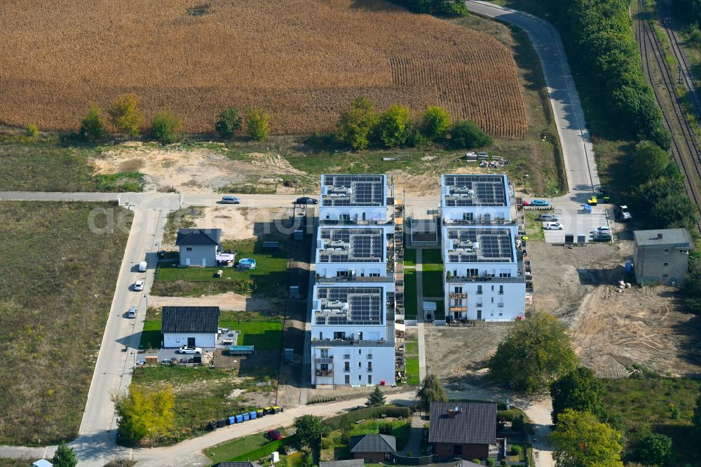 Aerial image Werneuchen - Residential construction site with multi-family housing development- on street Rotdornweg Ecke Weissdornweg in Werneuchen in the state Brandenburg, Germany