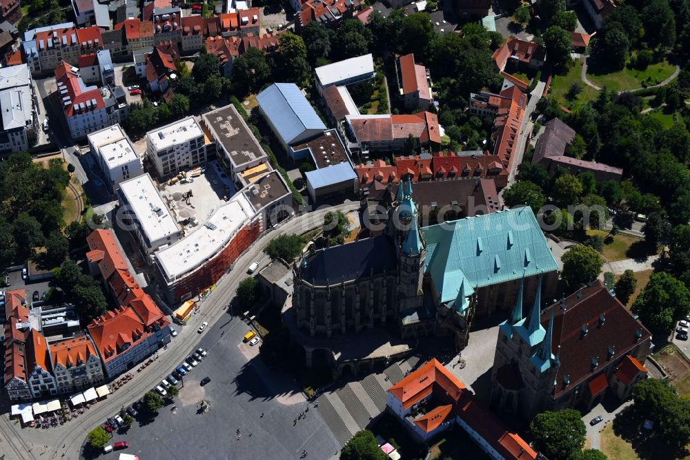 Erfurt from the bird's eye view: Residential construction site with multi-family housing development- on Domstrasse - An den Graden in the district Zentrum in Erfurt in the state Thuringia, Germany