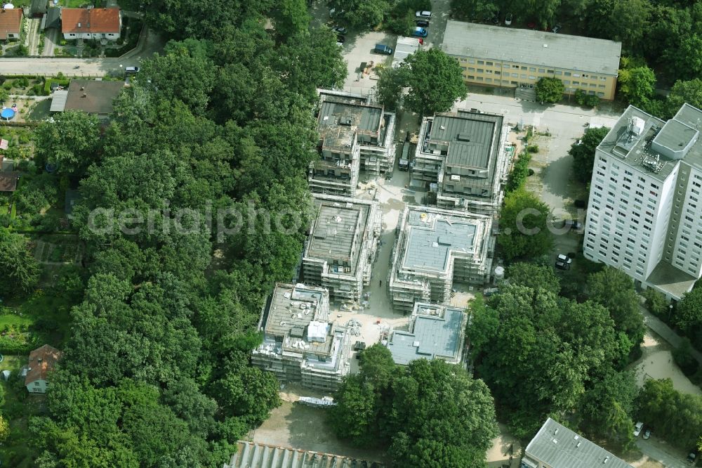 Potsdam from the bird's eye view: Residential construction site with multi-family housing development- on the Zum Kahleberg corner Zum Jagenstein in the district Waldstadt in Potsdam in the state Brandenburg, Germany