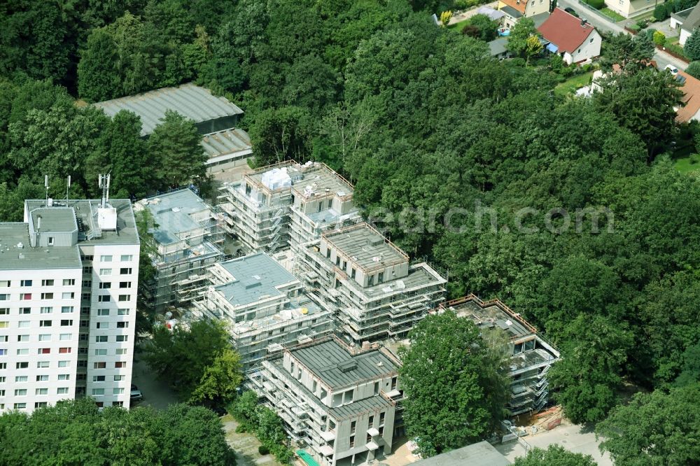 Potsdam from above - Residential construction site with multi-family housing development- on the Zum Kahleberg corner Zum Jagenstein in the district Waldstadt in Potsdam in the state Brandenburg, Germany