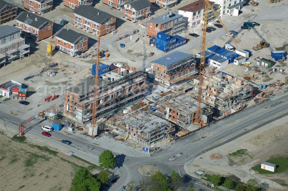 Aerial image Garching - Baustelle des Wohnneubaugebietes am Professor-Angermair-Ring / Mühlfeldweg in Garching bei München. Ein Projekt der Concept Bau - Premier GmbH.