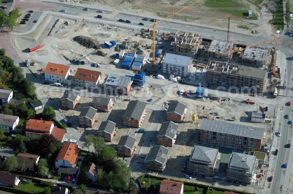 Aerial image Garching - Baustelle des Wohnneubaugebietes am Professor-Angermair-Ring / Mühlfeldweg in Garching bei München. Ein Projekt der Concept Bau - Premier GmbH.