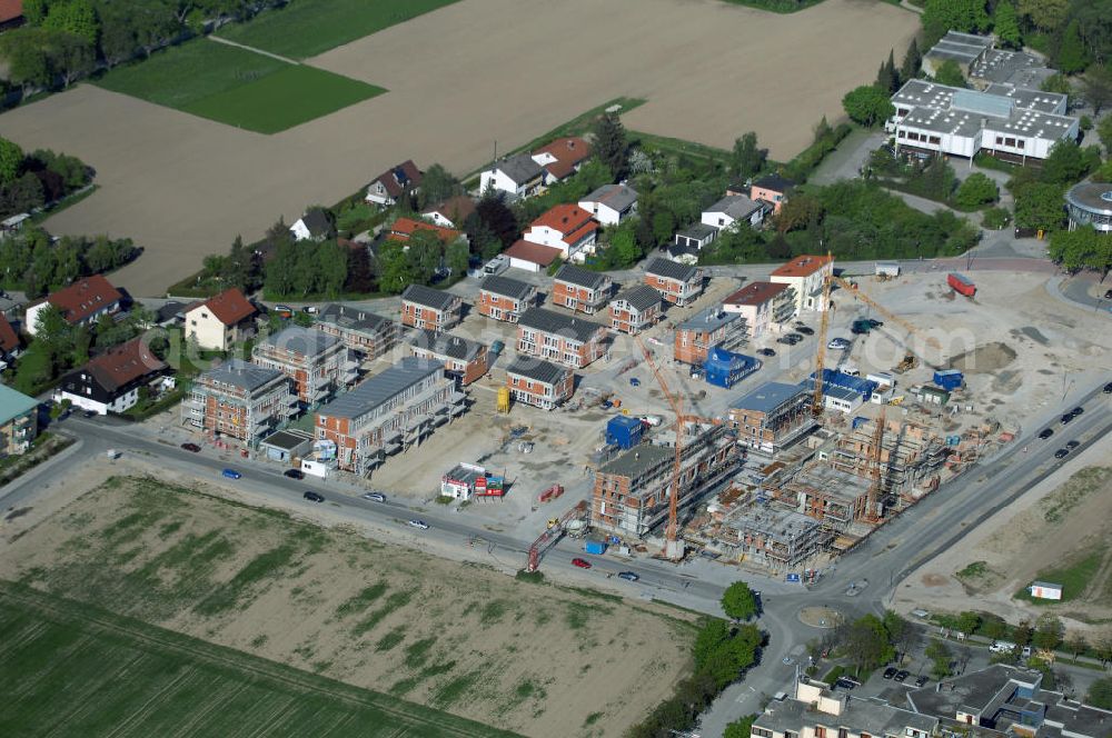 Garching from the bird's eye view: Baustelle des Wohnneubaugebietes am Professor-Angermair-Ring / Mühlfeldweg in Garching bei München. Ein Projekt der Concept Bau - Premier GmbH.